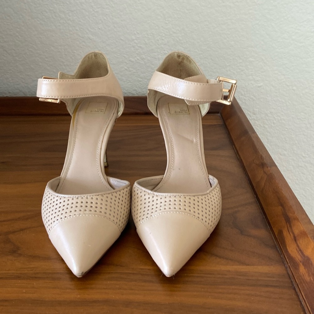 Cream ankle strapped 4 inch heels. Perfect for the office.
